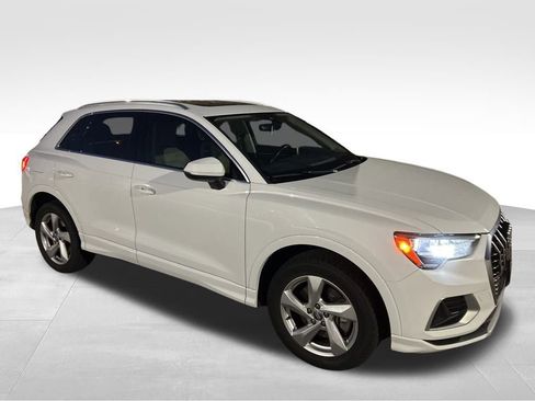Used 2020 Audi Q3 2.0T Premium image 4