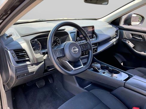 Used 2024 Nissan Rogue S FWD image 19