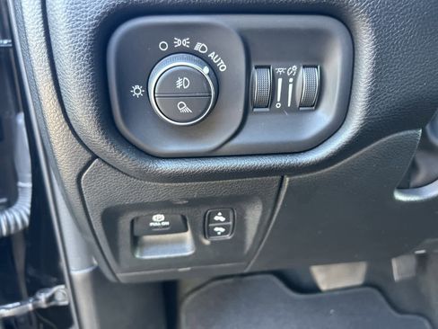 Used 2023 RAM 1500 Laramie image 34