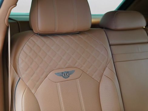 Used 2022 Bentley Bentayga Speed AWD/4WD image 35