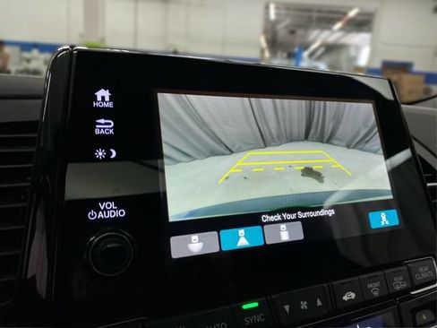 Used 2021 Honda Odyssey EX-L image 32