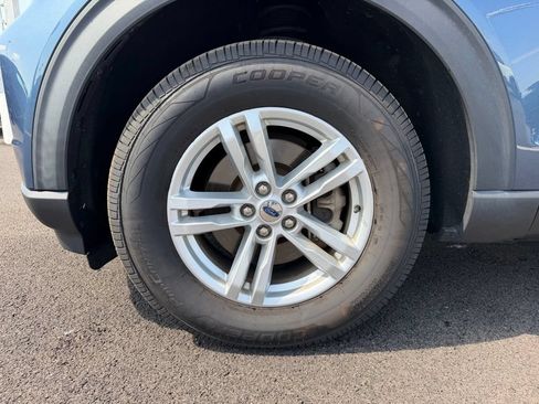 Used 2020 Ford Explorer XLT AWD/4WD image 16