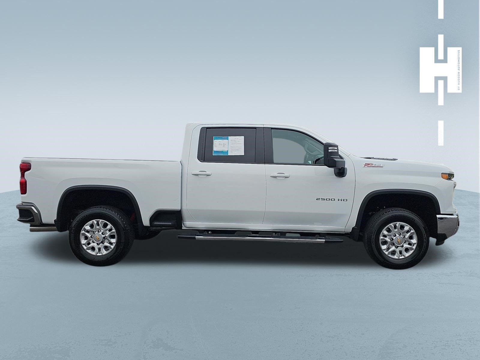 Used 2026 Chevrolet Silverado 2500 LT AWD/4WD image 3