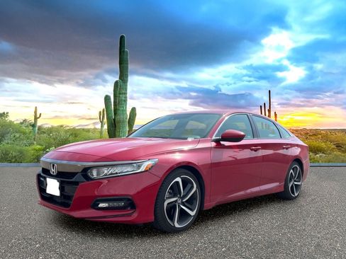 Used 2018 Honda Accord Sport image 2