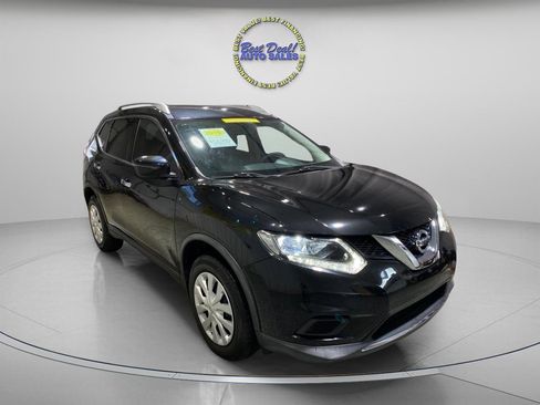 Used 2016 Nissan Rogue S w/ Appearance Package image 6
