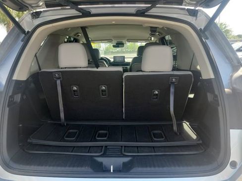 Used 2024 Honda Pilot EX-L image 8