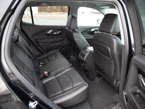 Certified 2024 GMC Terrain AT4 image 22