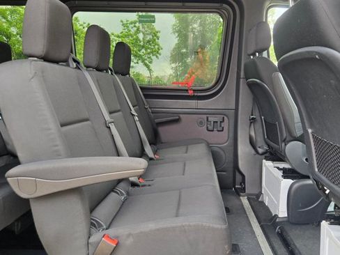 Used 2024 Mercedes-Benz Sprinter 2500 image 17