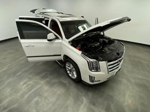 Used 2016 Cadillac Escalade Premium image 54