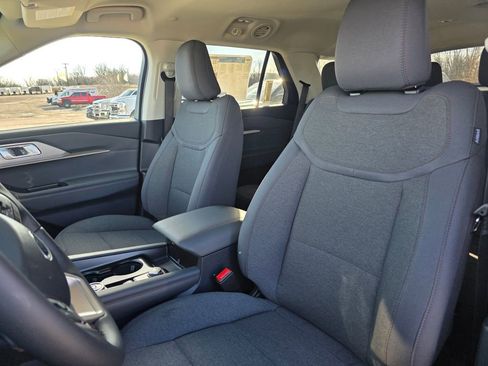 New 2026 Ford Explorer Active image 21