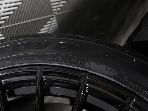 Used 2025 Cadillac Escalade V w/ LPO, ONYX Package image 51