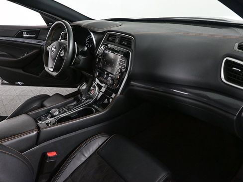Used 2023 Nissan Maxima SR w/ Sport Mat Group image 21