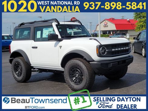 New 2026 Ford Bronco 2-Door w/ Sasquatch Package AWD/4WD image 1
