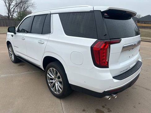 Used 2023 GMC Yukon Denali w/ Denali Reserve Package image 3