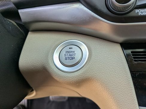 Used 2020 Hyundai Elantra Value Edition w/ Cargo Package (C1) FWD image 26