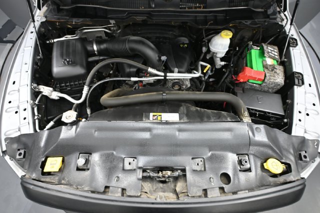 Used 2019 RAM 1500 Warlock AWD/4WD image 38