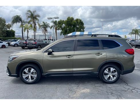 Used 2023 Subaru Ascent Premium w/ Convenience Package AWD/4WD image 2