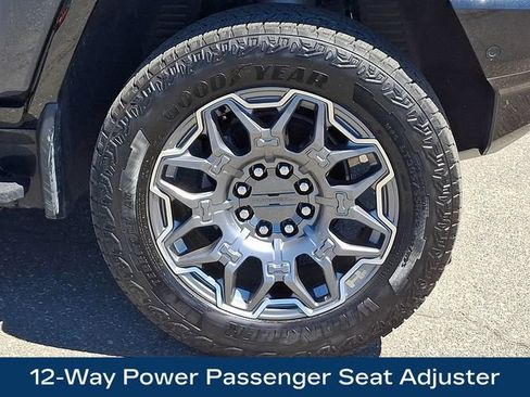 Used 2025 GMC Hummer EV 3X AWD/4WD image 28