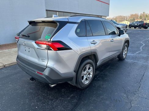 Used 2022 Toyota RAV4 XLE image 4