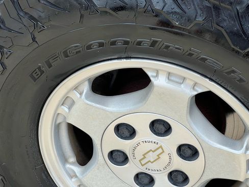 Used 2000 Chevrolet Silverado 1500 LS image 26