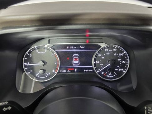 Used 2023 Nissan Rogue S image 32