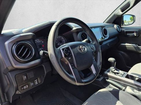 Certified 2023 Toyota Tacoma TRD Off-Road AWD/4WD image 10
