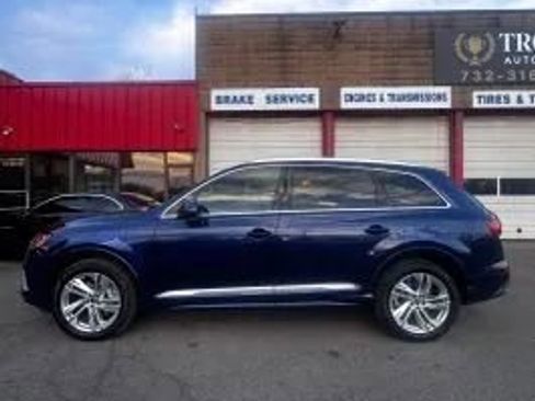 Used 2021 Audi Q7 3.0T Premium Plus w/ Premium Plus Package AWD/4WD image 8