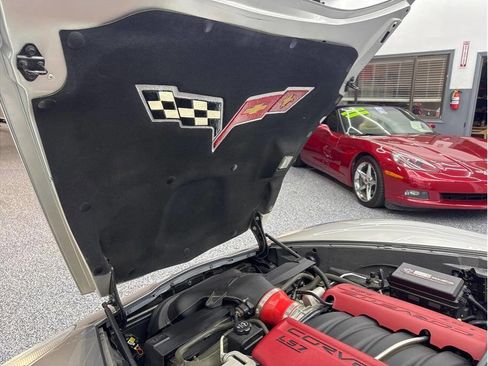 Used 2006 Chevrolet Corvette Z06 w/ Preferred Equipment Group image 26