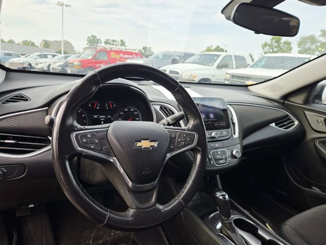 Used 2019 Chevrolet Malibu RS FWD image 8