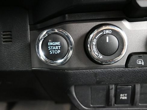 Used 2023 Toyota Tacoma TRD Sport w/ Black Out Package (TMS) image 21