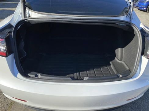 Used 2023 Tesla Model 3 Standard Range image 8