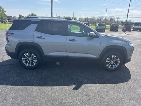 Used 2025 Chevrolet Equinox LT w/ Convenience Package II FWD image 19