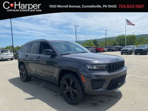 Used 2023 Jeep Grand Cherokee Altitude AWD/4WD image 1