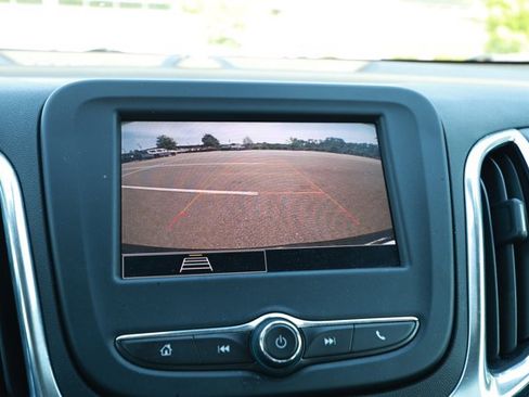 Used 2024 Chevrolet Equinox LT AWD/4WD image 17