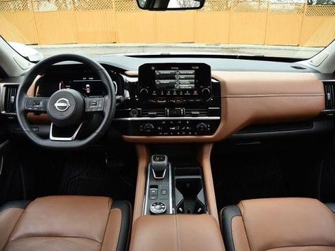 Certified 2024 Nissan Pathfinder Platinum w/ Cargo Package image 8