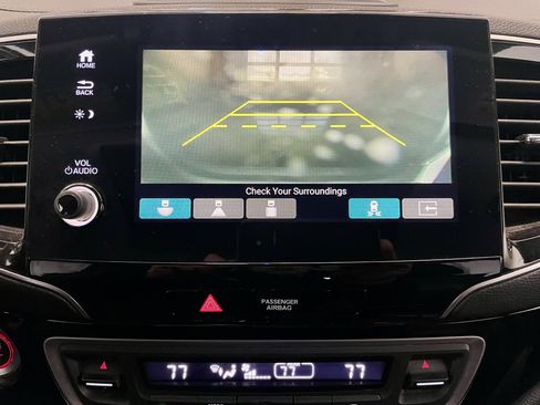 Used 2019 Honda Pilot Touring image 28