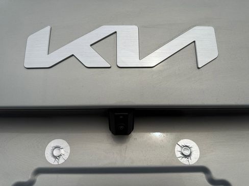 New 2027 Kia Telluride S image 17