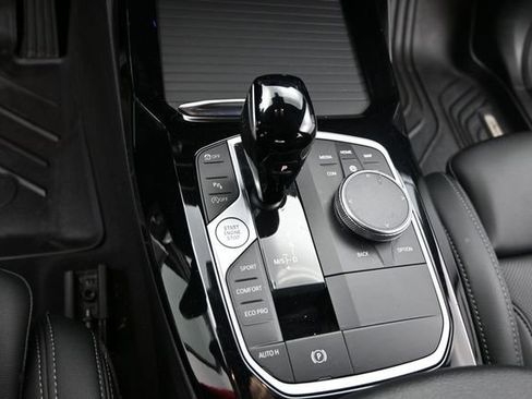 Used 2024 BMW X3 sDrive30i RWD image 16