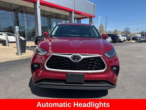 Used 2022 Toyota Highlander XLE image 10