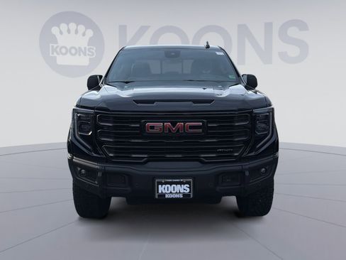 Used 2024 GMC Sierra 1500 AT4X image 11