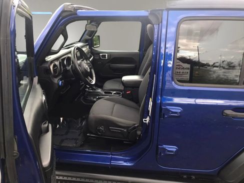 Used 2018 Jeep Wrangler Unlimited Sport S AWD/4WD image 28