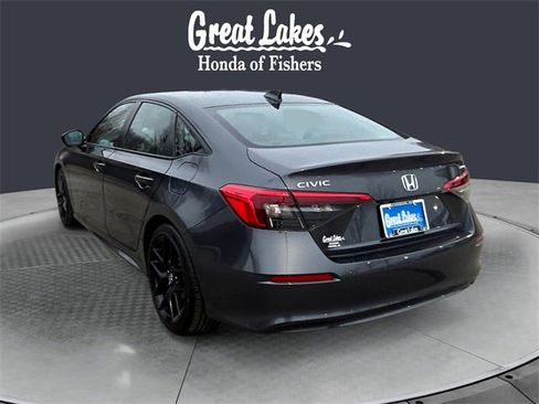 Used 2023 Honda Civic Sport image 3