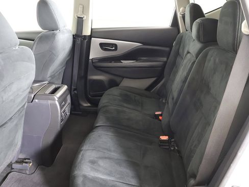 Used 2019 Nissan Murano S image 29