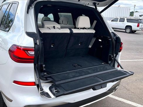 Used 2021 BMW X7 M50i AWD/4WD image 4
