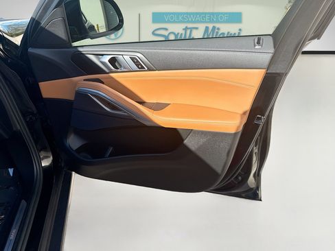 Used 2023 BMW X6 xDrive40i w/ Premium Package image 34