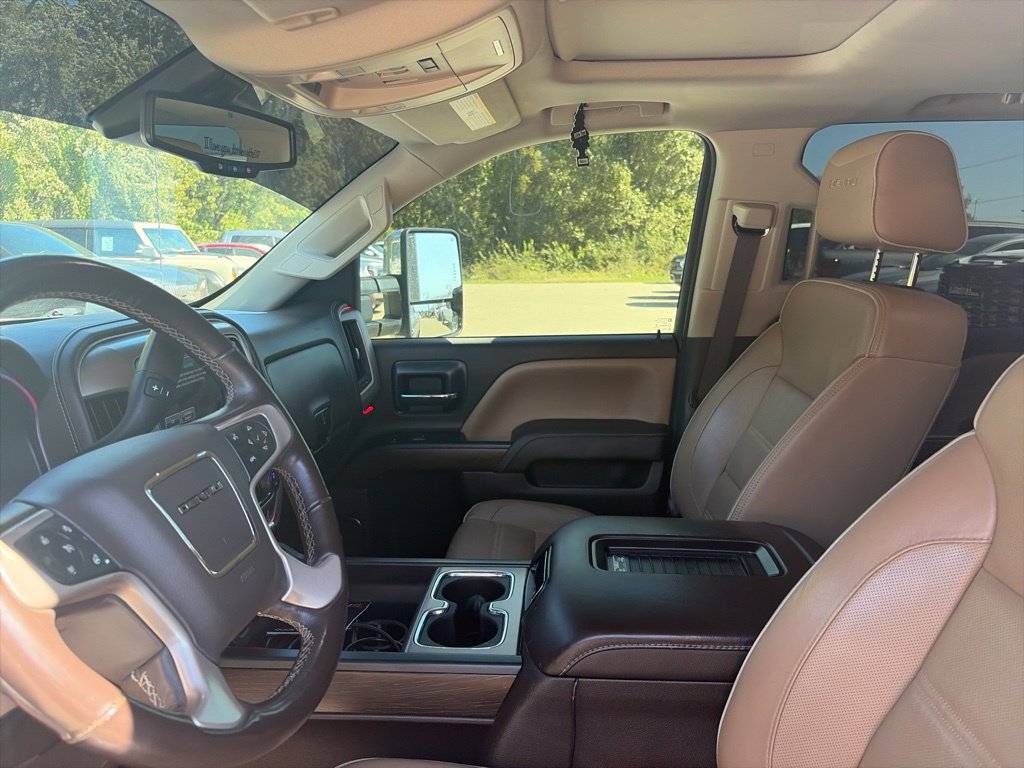 Used 2017 GMC Sierra 1500 Denali w/ Denali Ultimate Package AWD/4WD image 18