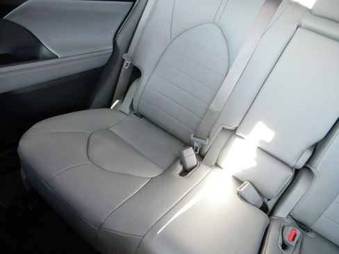 Certified 2026 Toyota Highlander XLE image 12