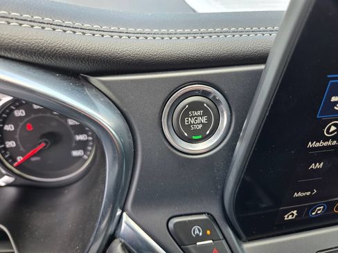 Used 2023 Chevrolet Blazer LT FWD image 27