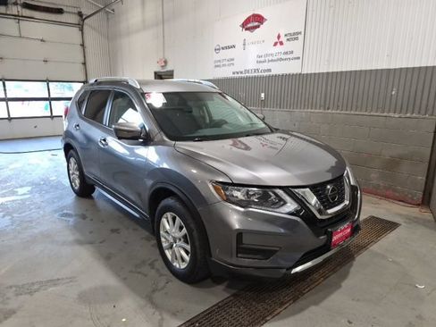 Used 2018 Nissan Rogue SV w/ Premium Package AWD/4WD image 1