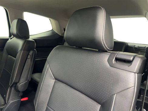 Used 2022 Volkswagen Atlas SE image 34